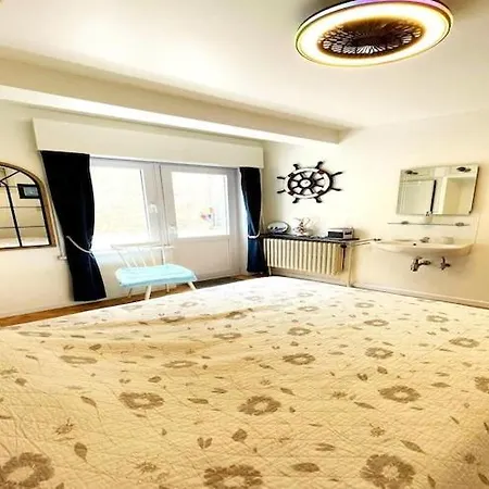 For 5 People With Sea View Apartman *
