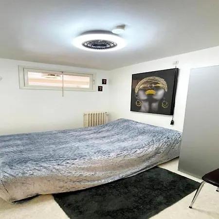 For 5 People With Sea View Apartman *