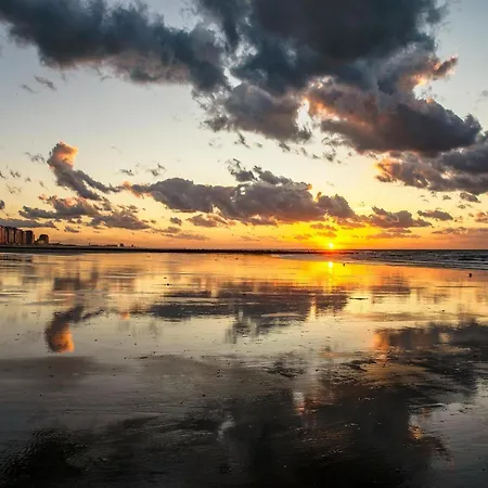 Apartment For 5 People With Sea View