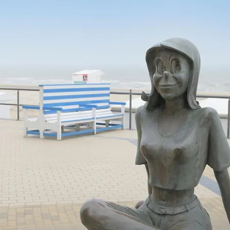 For 5 People With Sea View Middelkerke